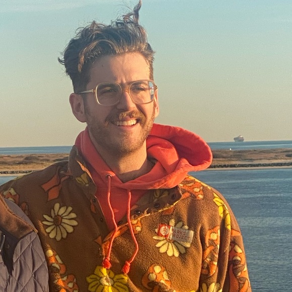 Meet your Posher, Danny - Picture 2 of 6